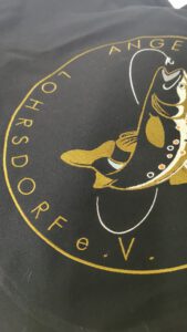 Bestickung von Polo-Shirts